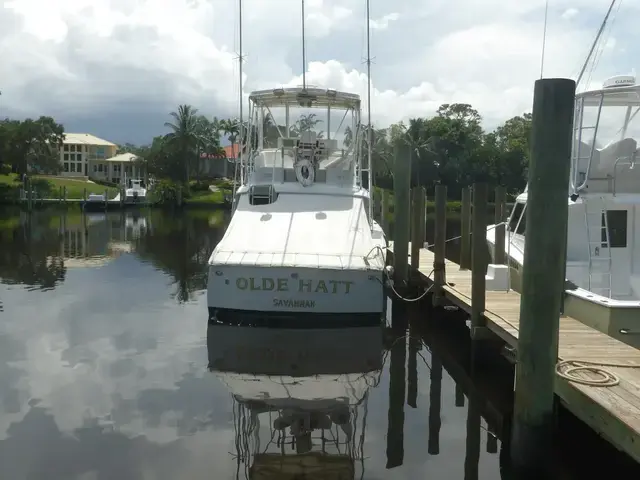 Hatteras 43 Convertible