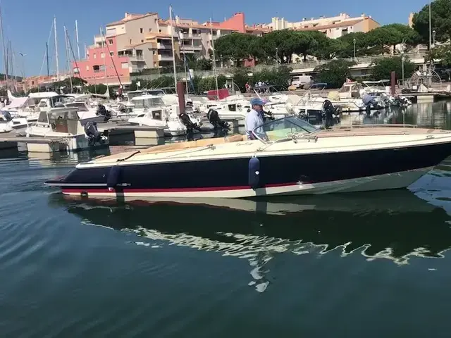 Chris Craft Corsair 28