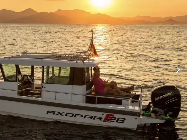 Axopar 28 for sale in United Kingdom for £65,000 ($87,238)